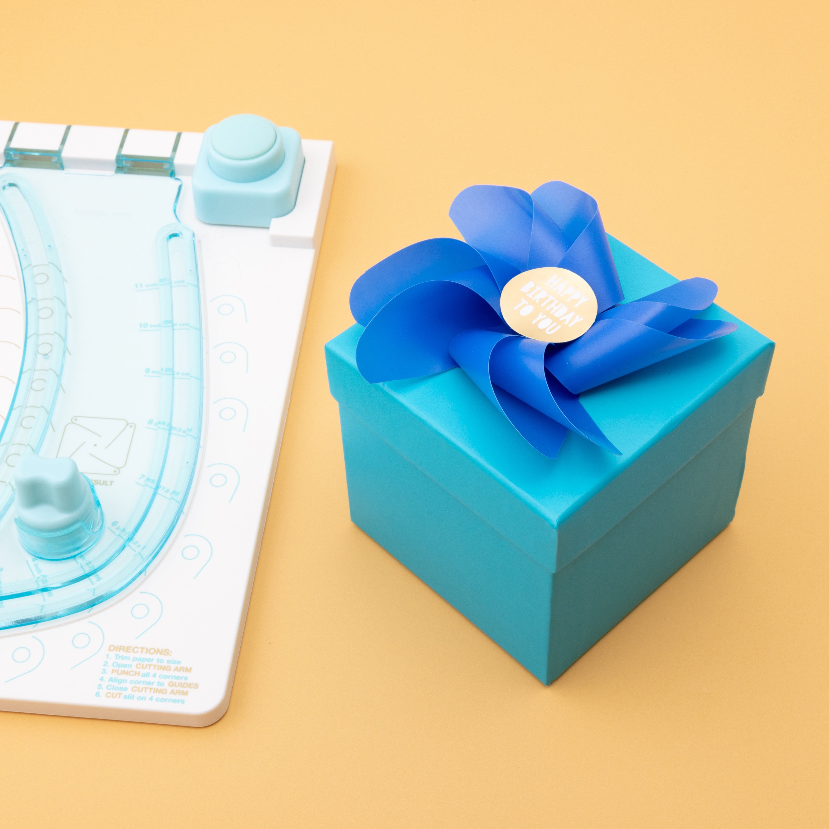 We R Makers Pinwheel Punch Board