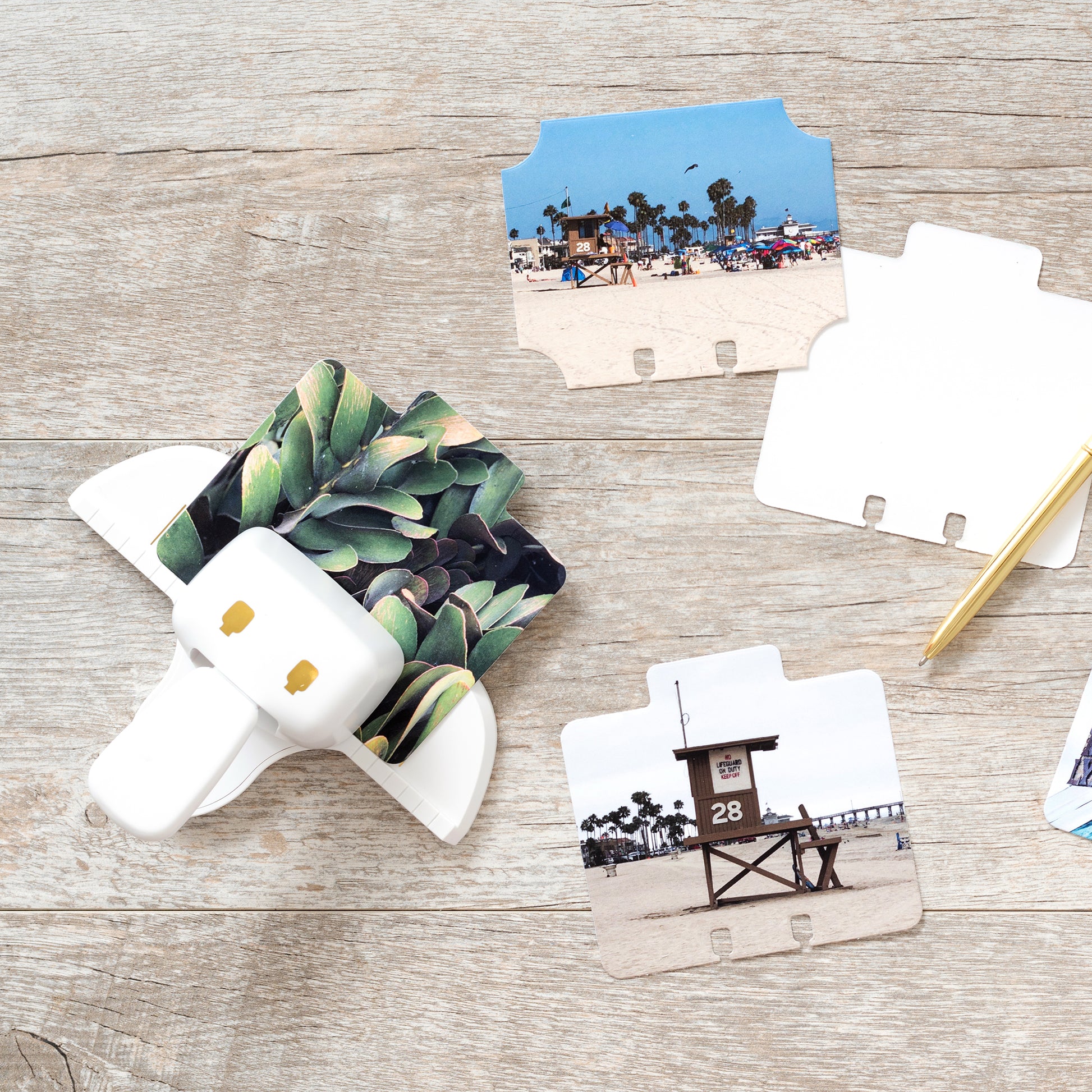 We R MemoryDex 2-Slot Hole Punch