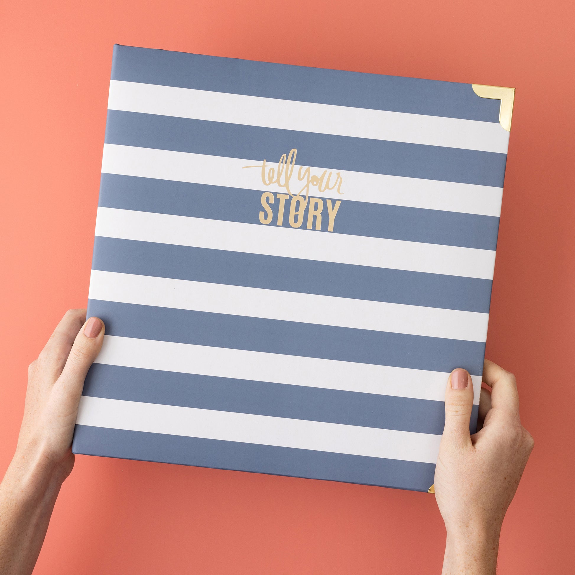 Heidi Swapp Storyline2 8.5x11" D-Ring Album - Watercolor