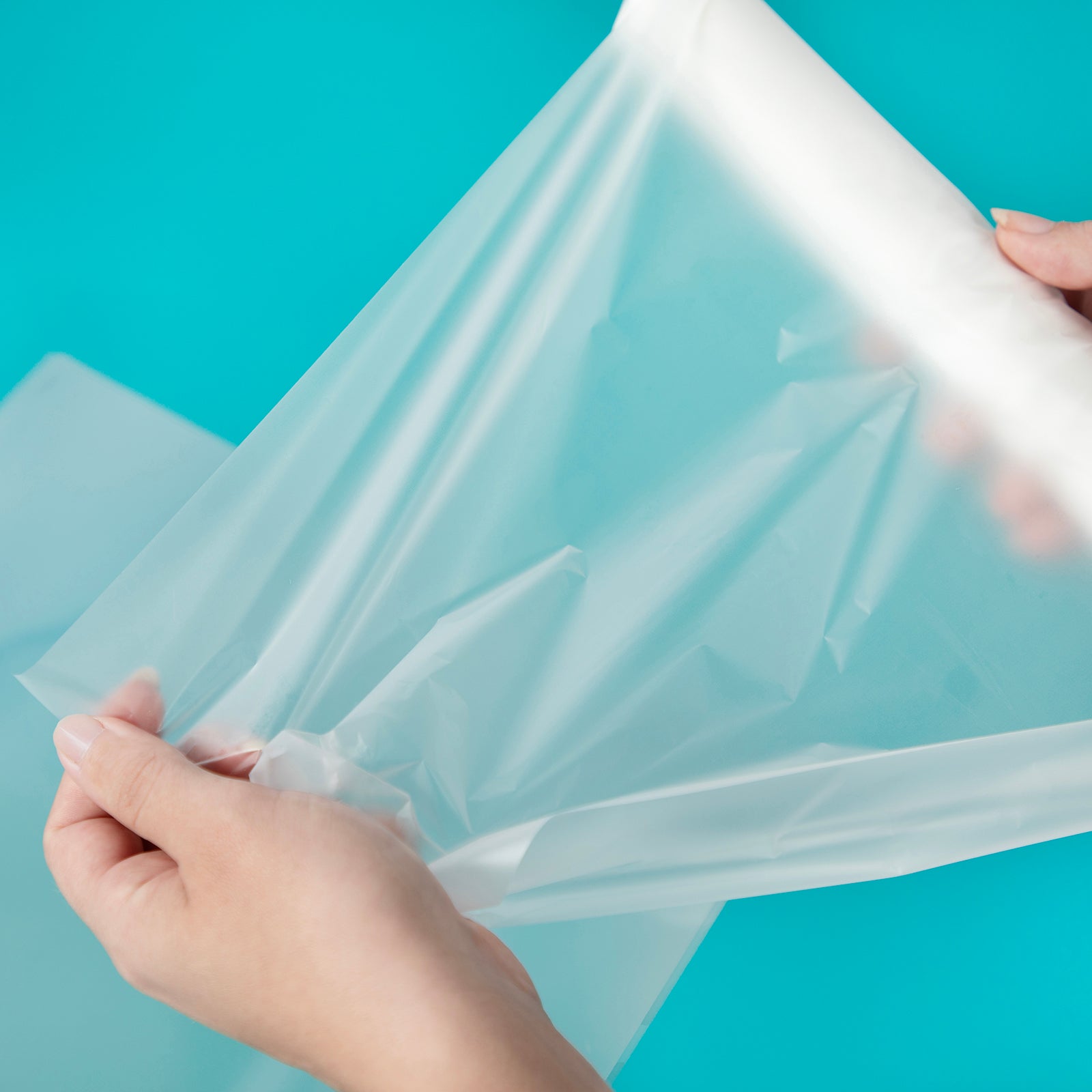 We R Makers Invisibond Laminate Roll 12"X50' with Transfer Folder