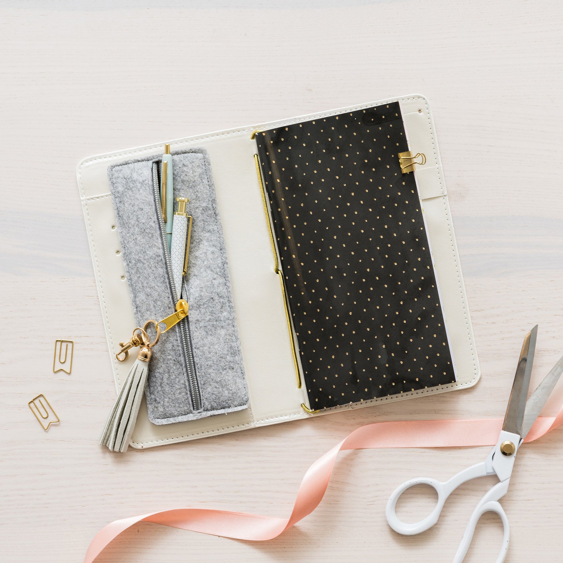We R Makers Journal Studios Felt Zip Pocket