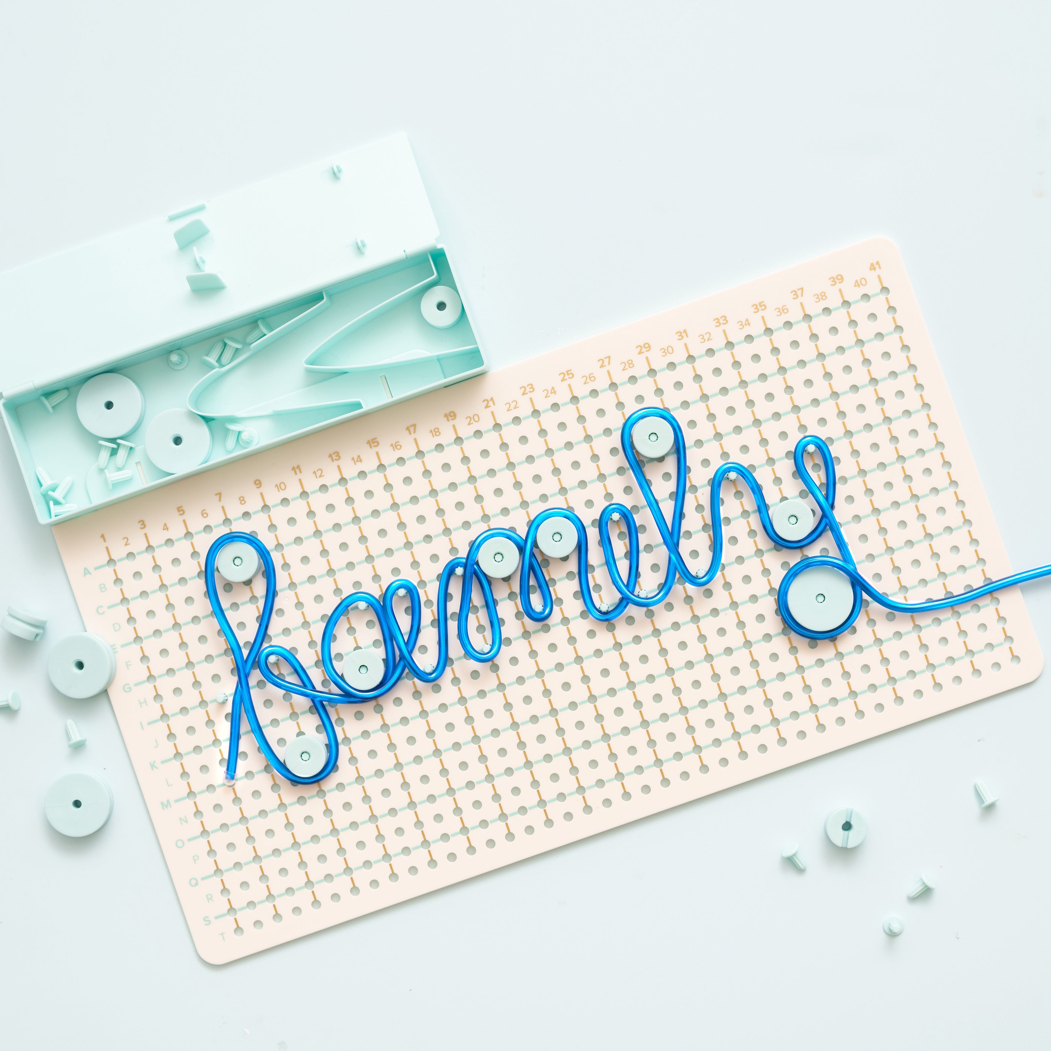 We R Makers Big Happy Jig Neon Wire - 2 pack