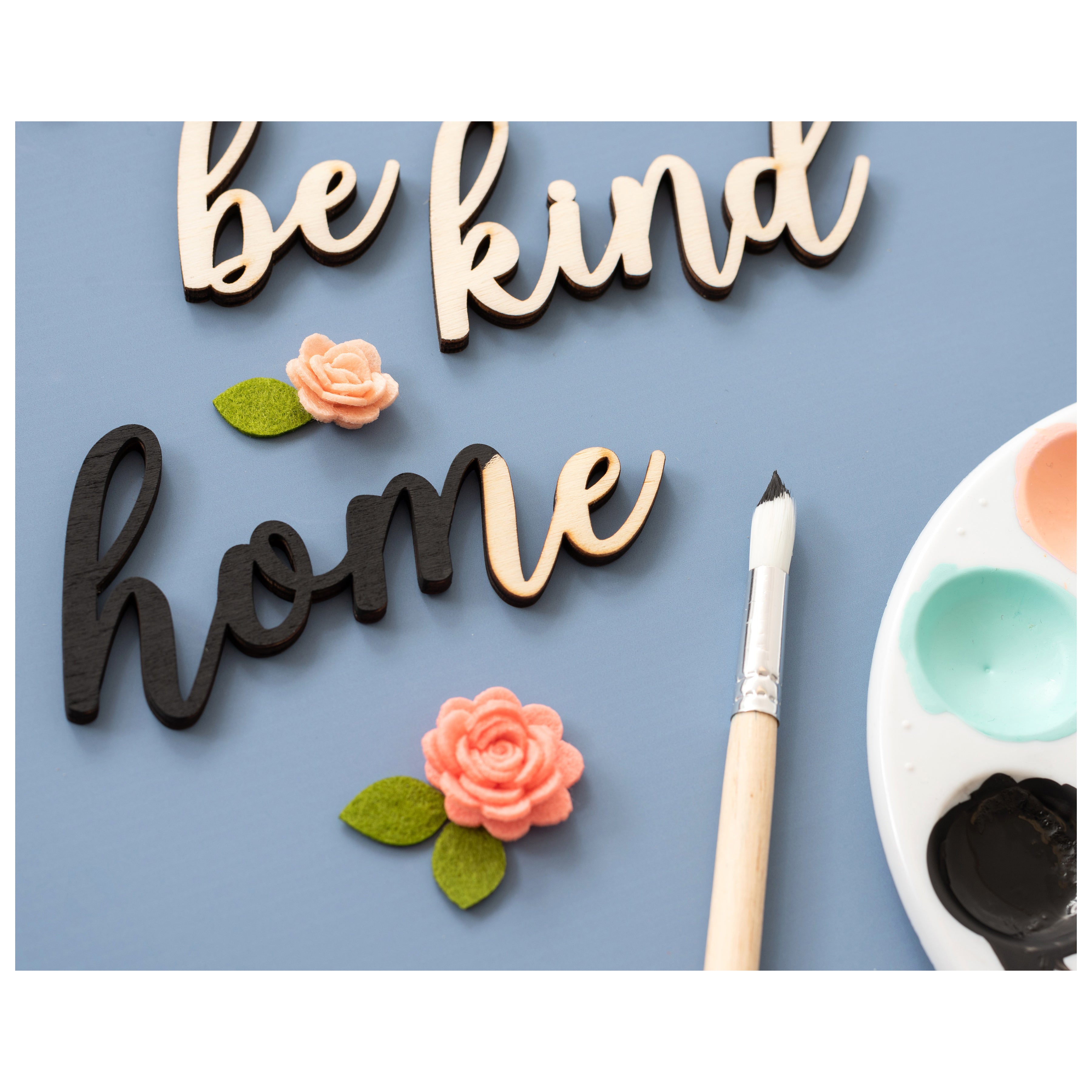 American Crafts Pocket Frames Felt Flowers 12 pack - Style #1