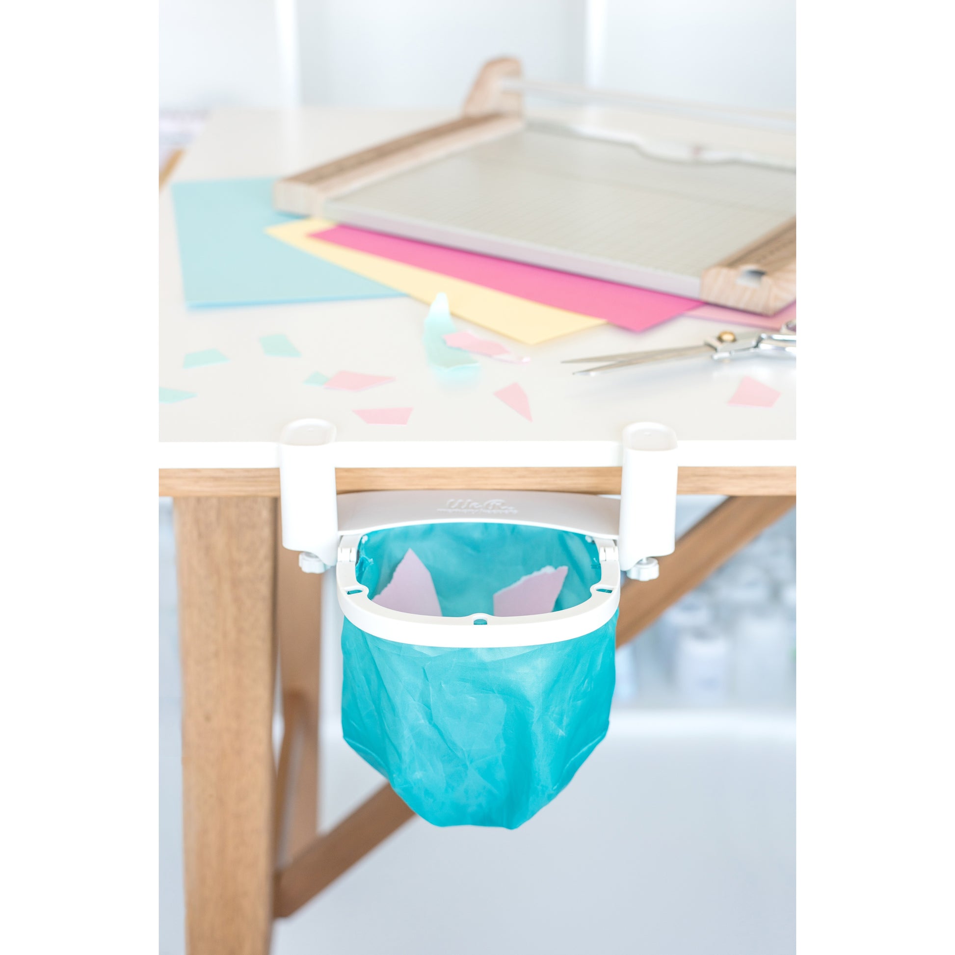 We R Makers Desktop Dustbin