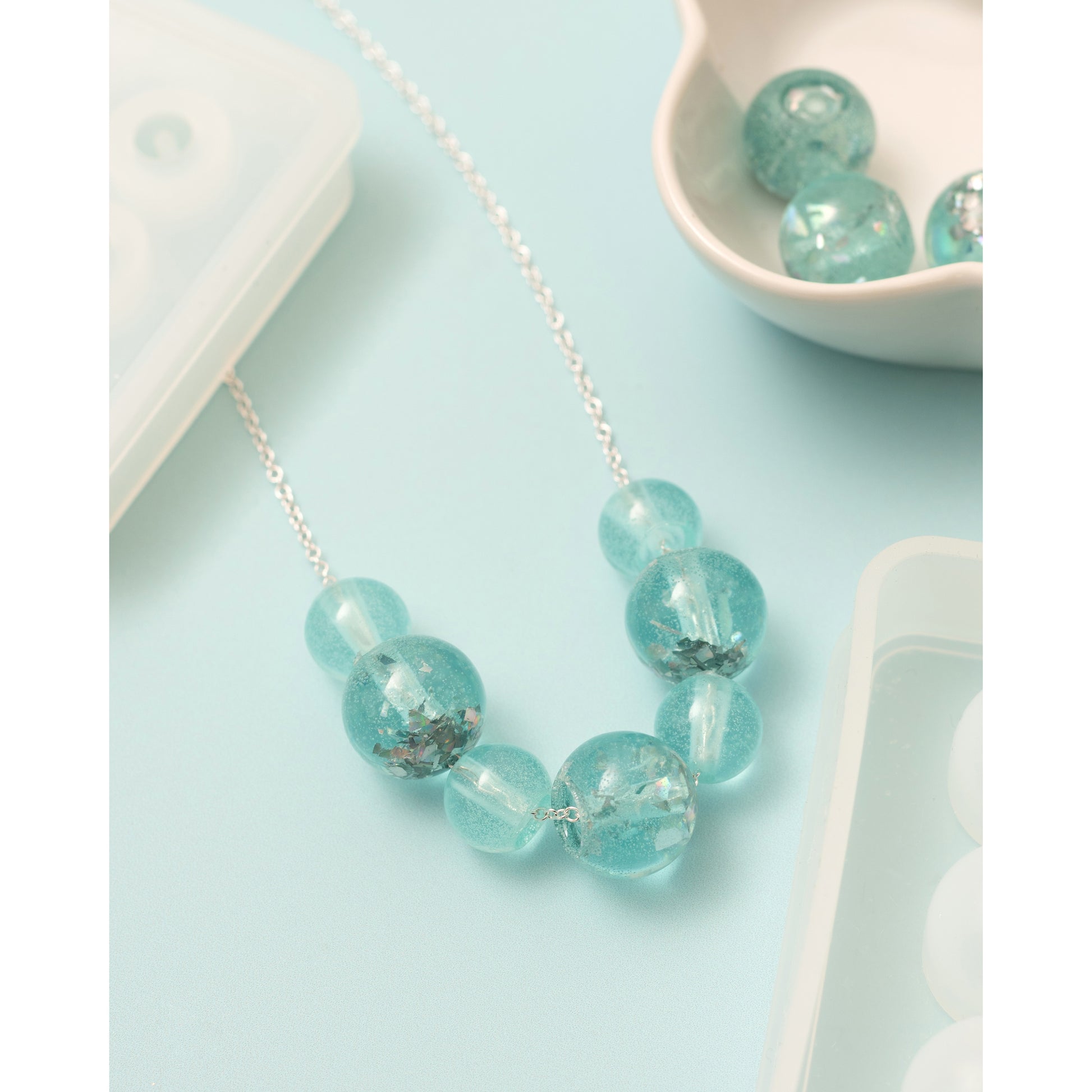 American Crafts Color Pour Resin Mold - Round Bead