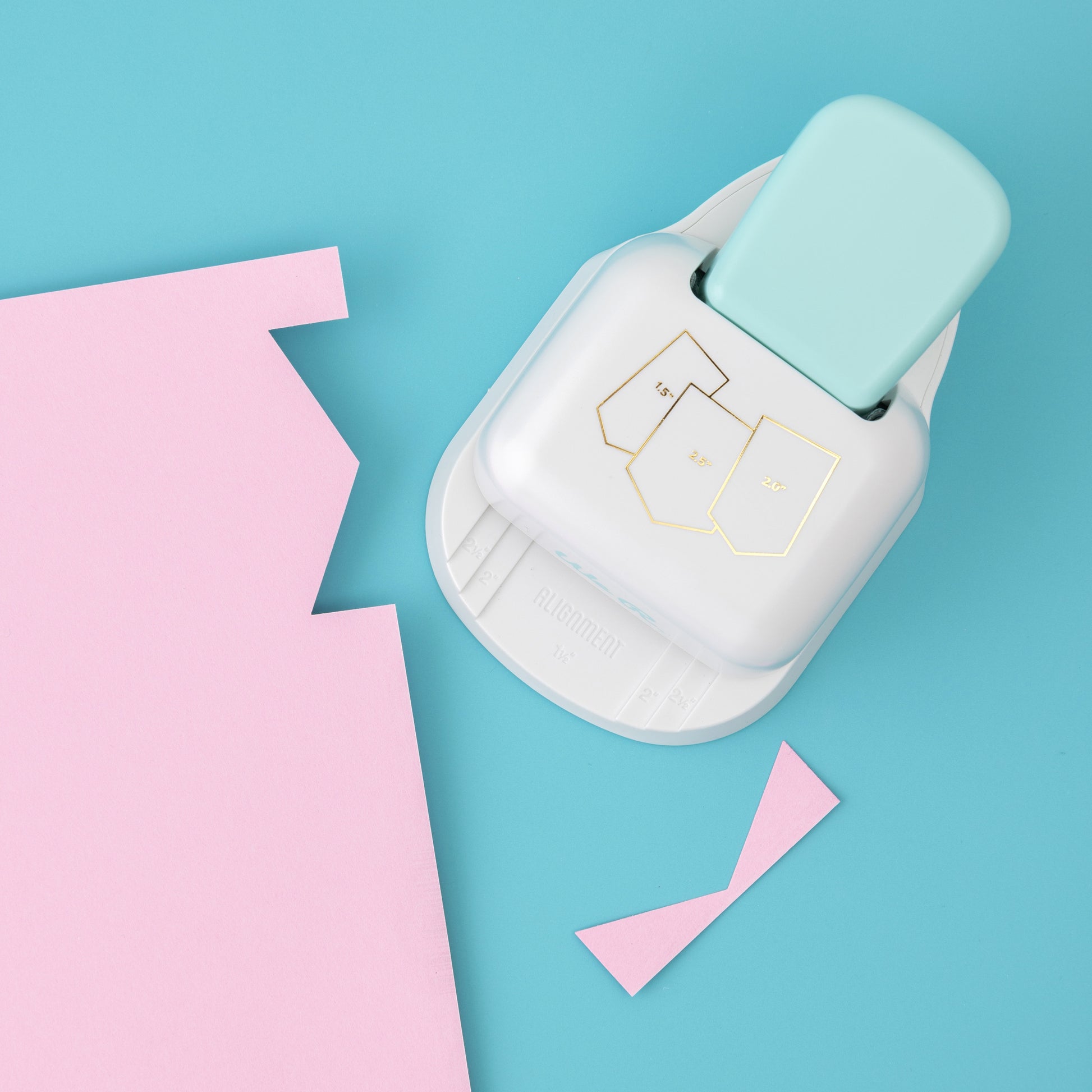 We R Makers Bunting 3-In-1 Punch