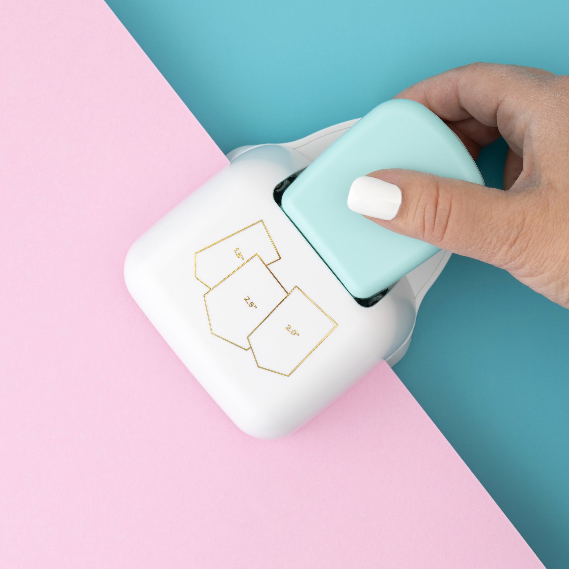 We R Makers Bunting 3-In-1 Punch
