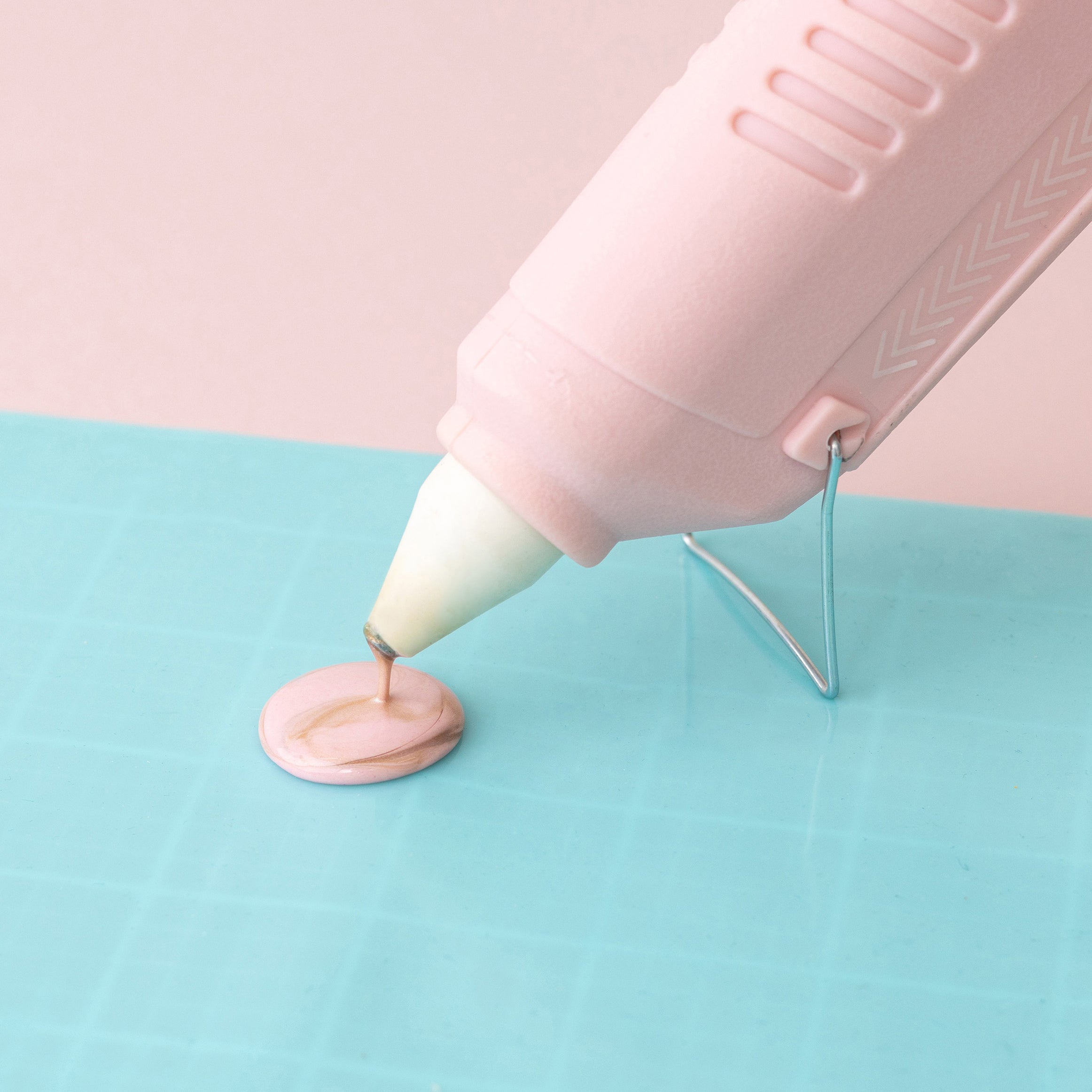 We R Makers Envelope Seal Kit-With Love