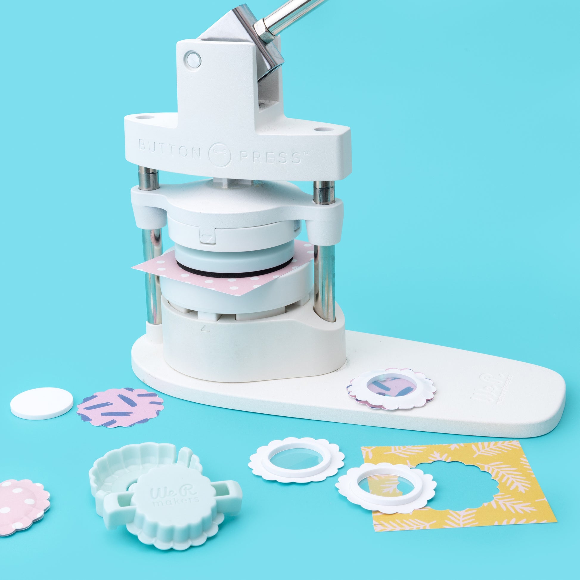 We R Scallop Circle Button Press Insert and Sticker/Shaker Refills