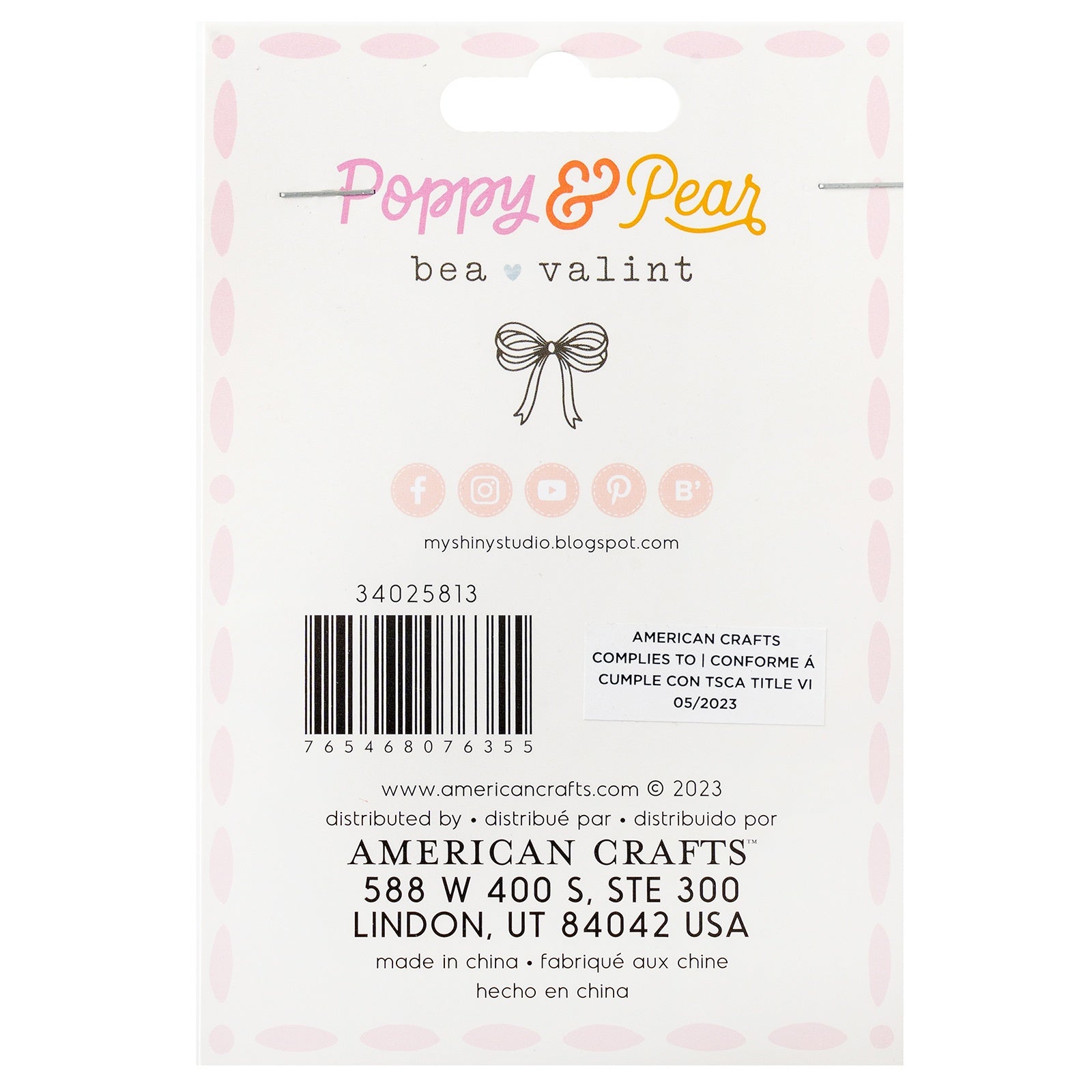 American Crafts Poppy And Pear Embellishment Kit