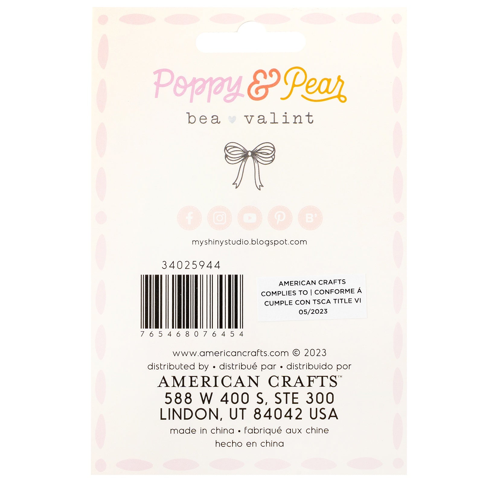 American Crafts Poppy And Pear Flower Clothespins