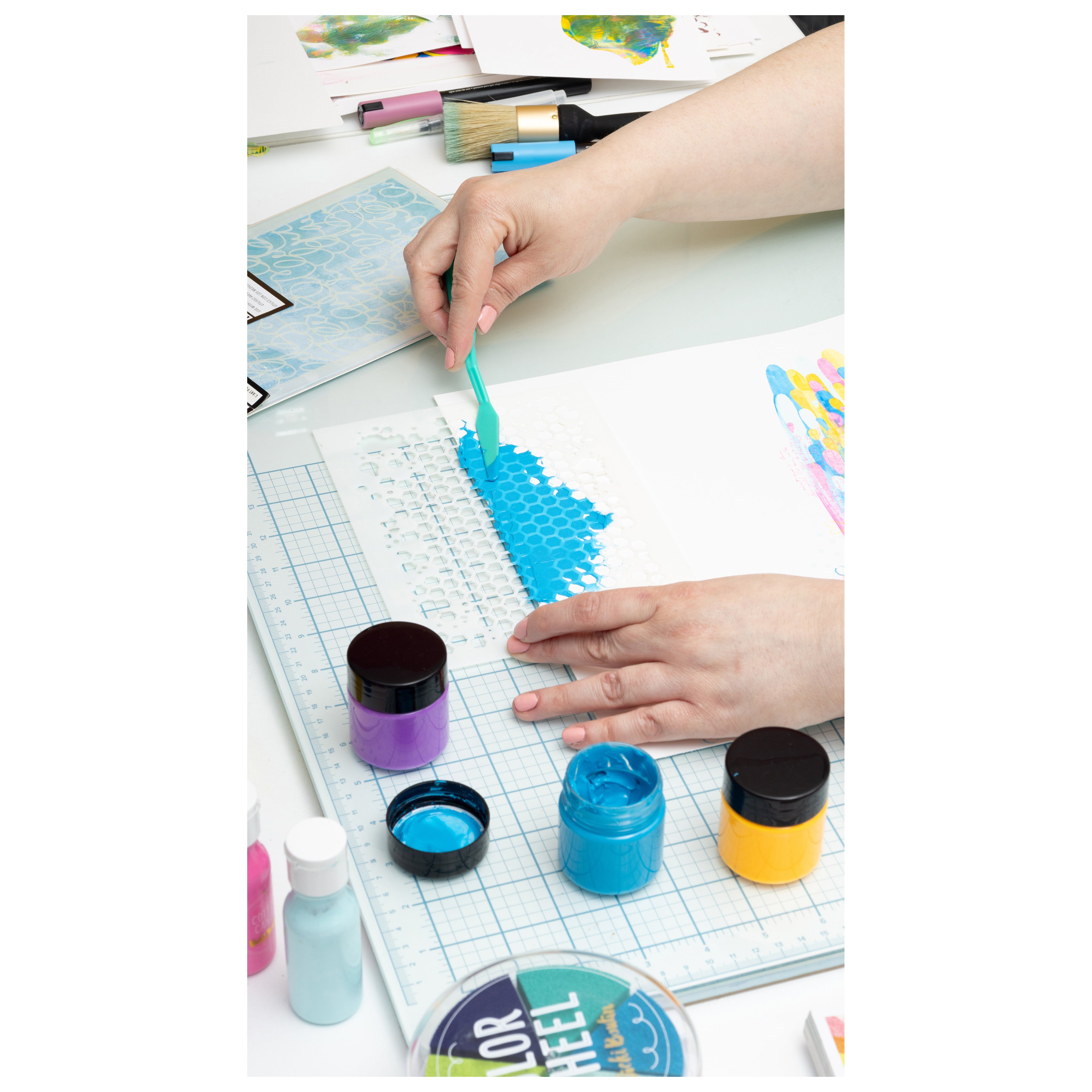 Vicki Boutin 5x7" Mixed Media Stencil Set - Script Loops, Honeycomb, Geometric