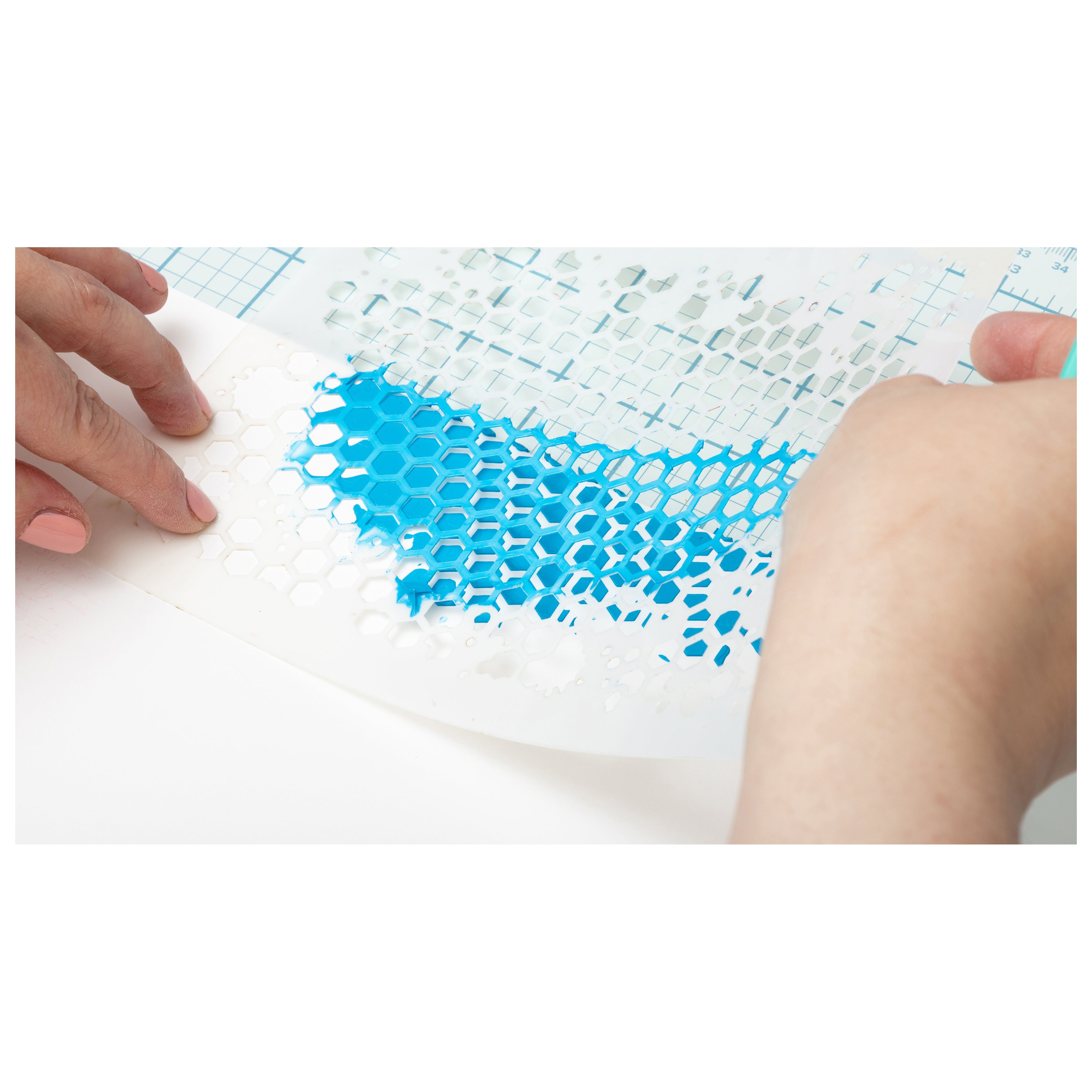 Vicki Boutin 5x7" Mixed Media Stencil Set - Script Loops, Honeycomb, Geometric