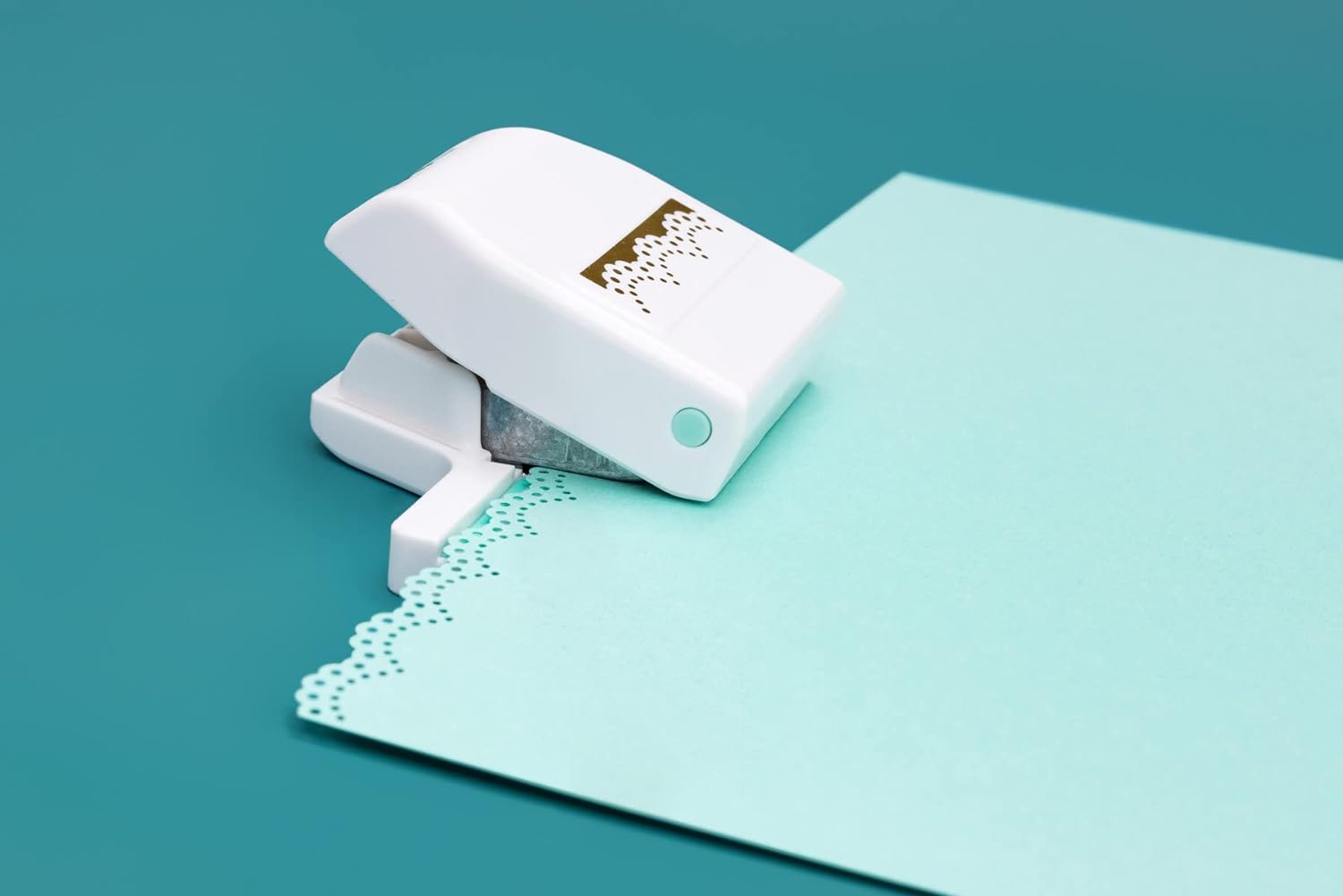 Side view of the We R Makers Scallop Lace Edge Punch.