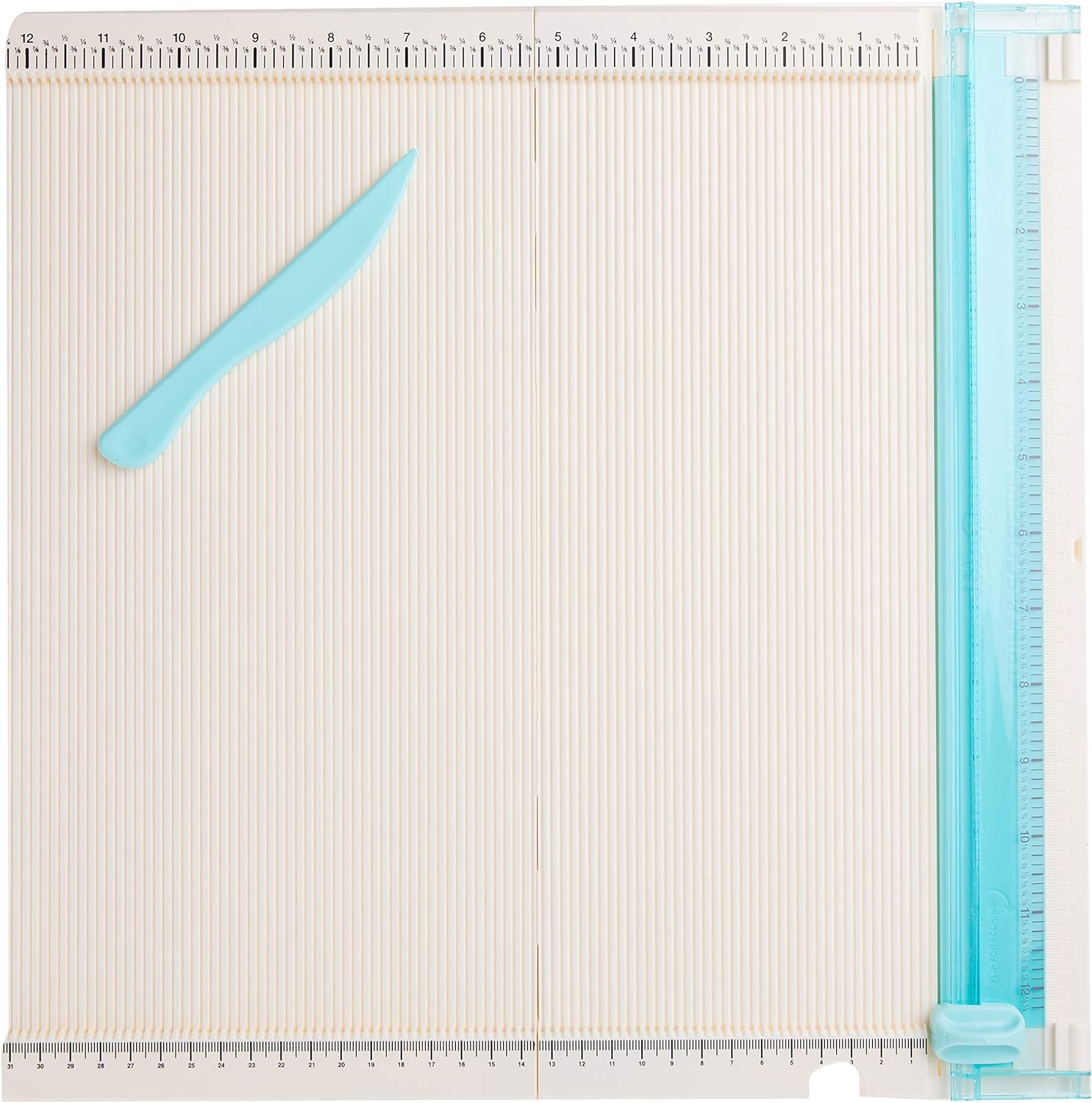 Front view of the We R Makers Trim & Score Board with One Blade.