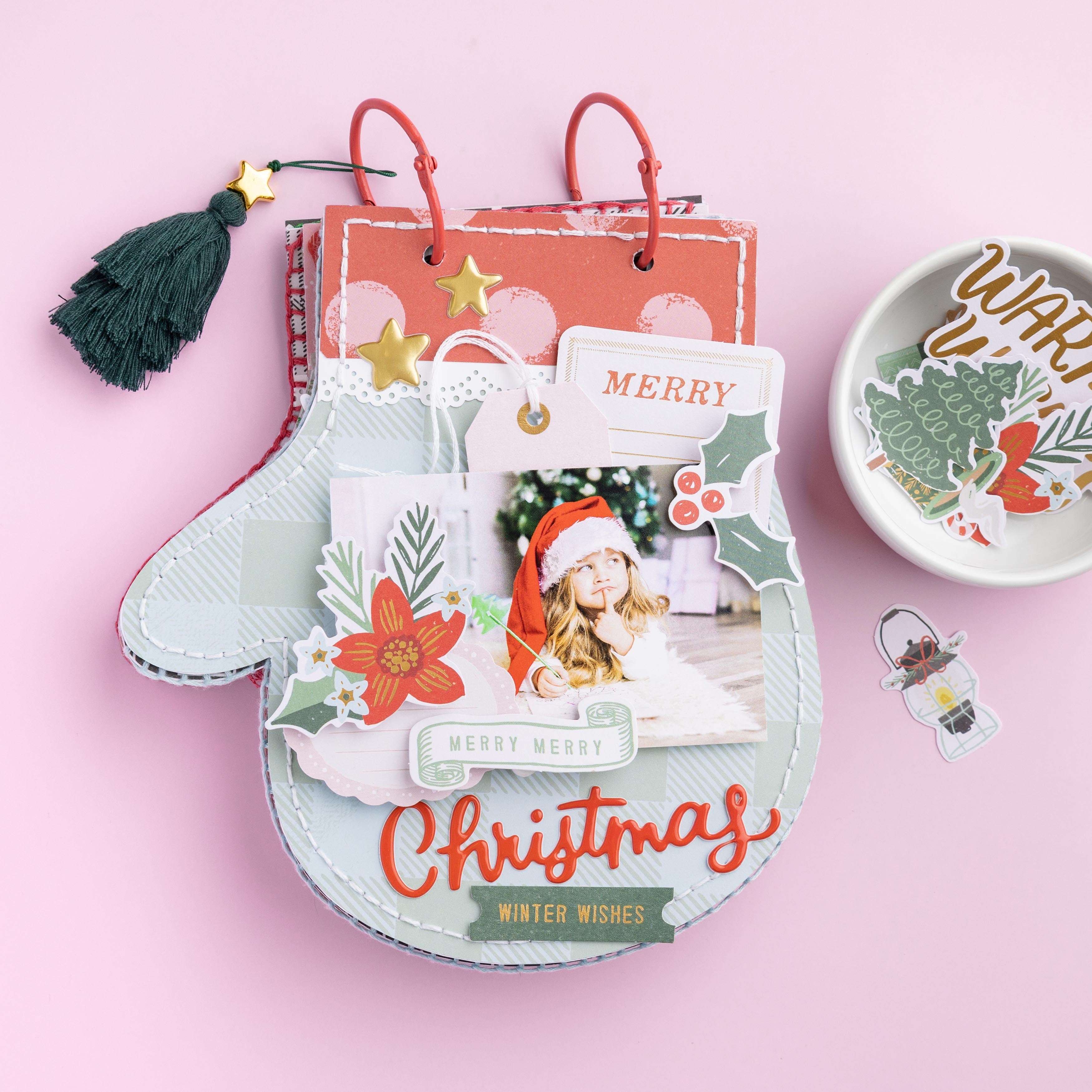 Mittens & Mistletoe Ephemera Die-Cuts with Gold Foil - Icons, 40pcs
