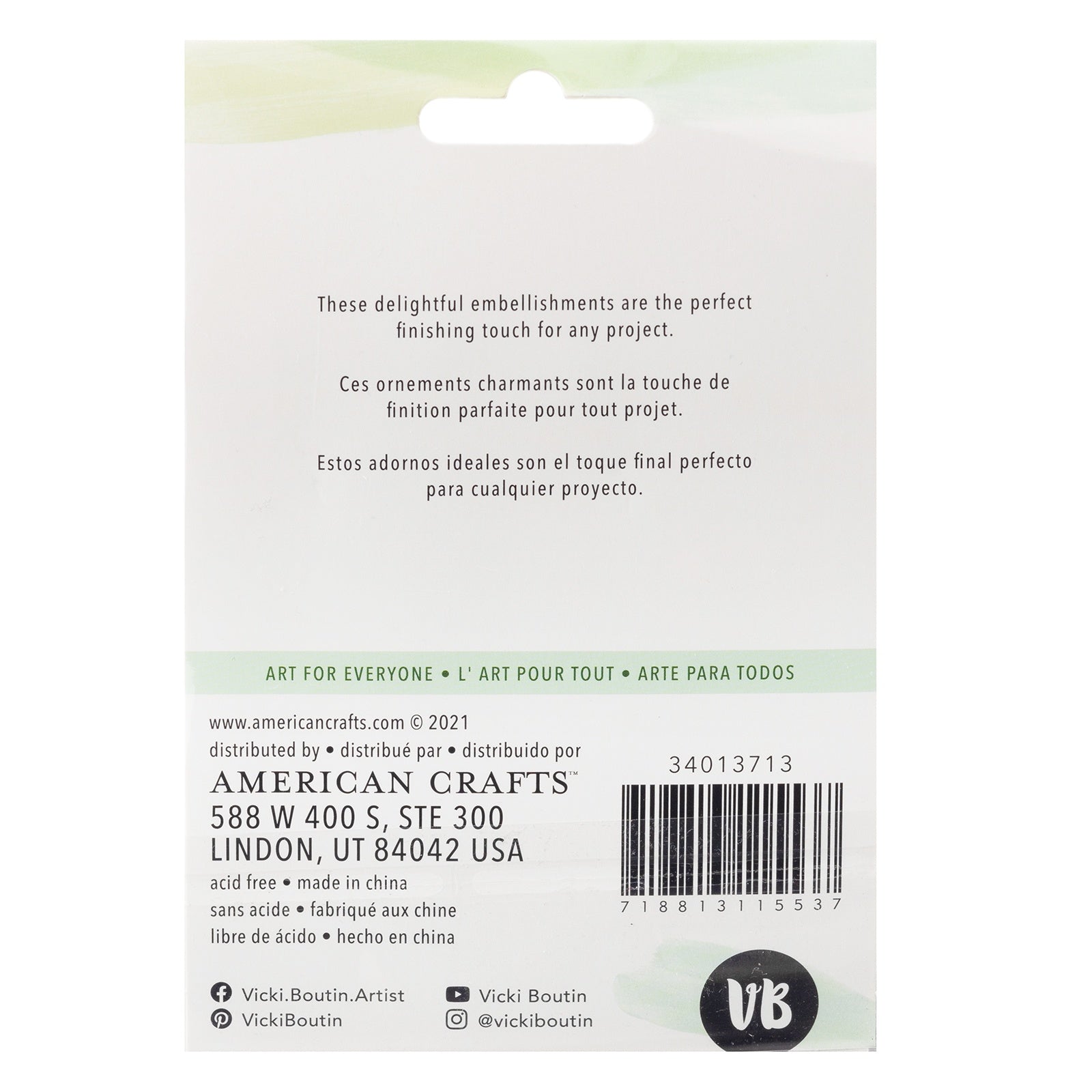 Vicki Boutin Evergreen & Holly Tassels with Charms - 4pcs